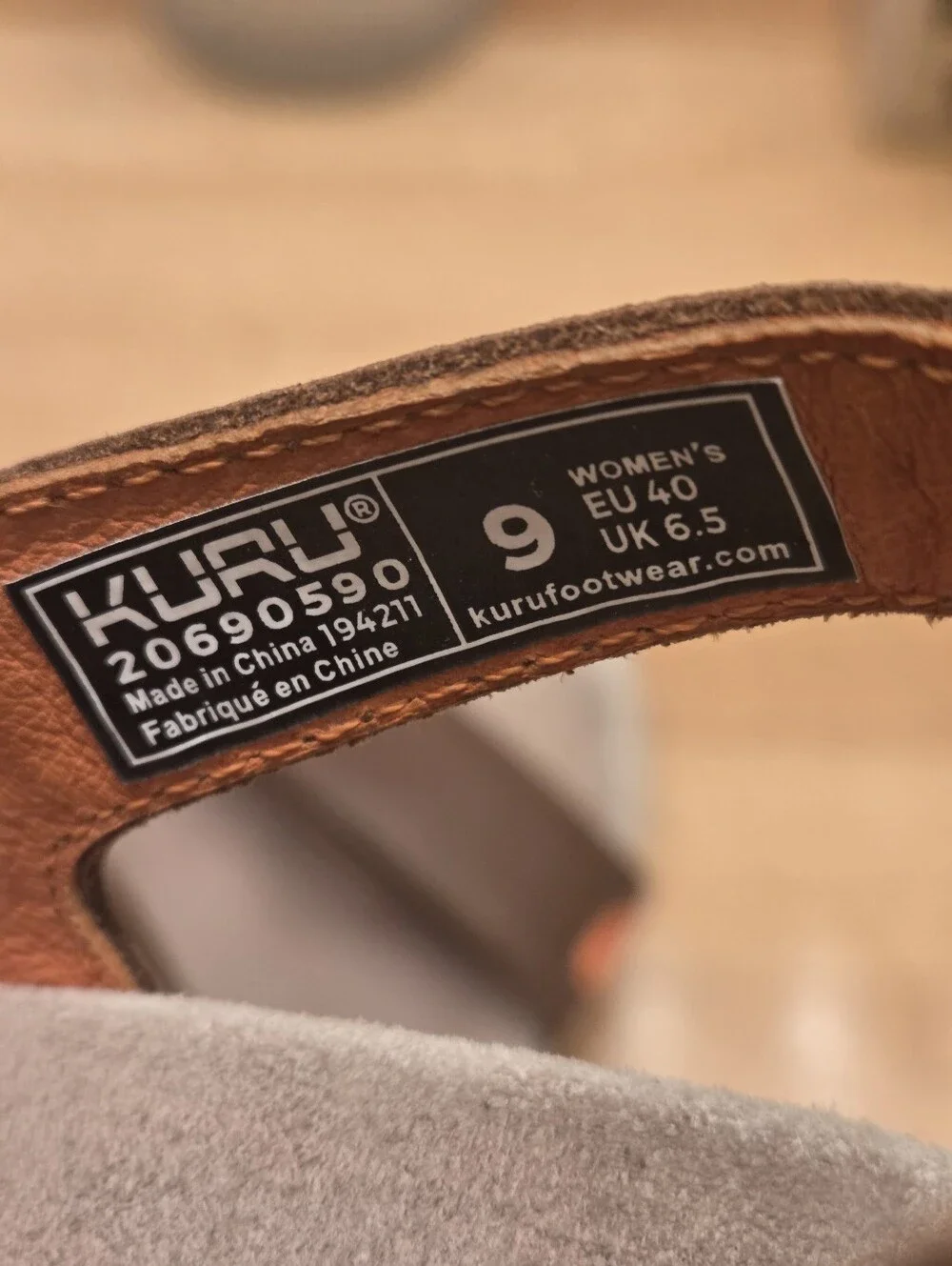 Kuru Glide Sandals Walnut Brown Leather  Women's Size 9
